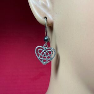 Sterling Silver Celtic Knot 🪢 Heart ❤️ Shaped Dangle Earrings. 1 3/8” long